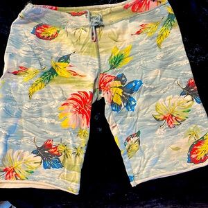 Lucky Brand Men’s Knit Wear Shorts Size L Tropical print.